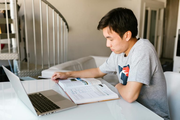 Five mistakes to avoid when buying textbooks online