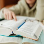 How to Judge Used Textbook Condition Before You Buy Online